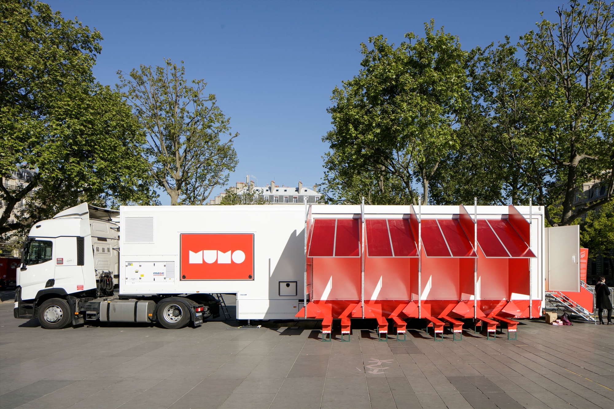 camion-musée du MuMoPhilippe Piron