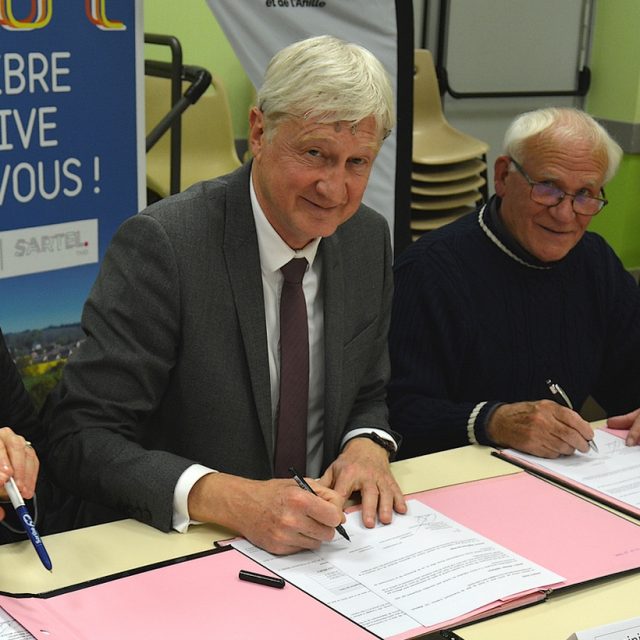 Signature du nouveau contrat territoire innovant